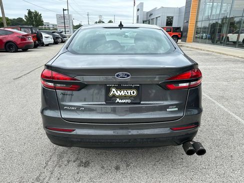 Used 2019 Ford Fusion SE FWD image 8