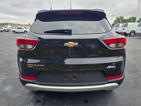 Used 2023 Chevrolet TrailBlazer LT w/ Convenience Package AWD/4WD image 4