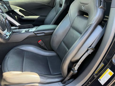 Used 2019 Chevrolet Corvette Z06 RWD image 22