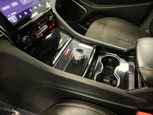 Used 2021 Jeep Grand Cherokee L Laredo image 29