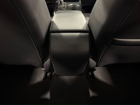Used 2025 Honda Civic Sport image 37