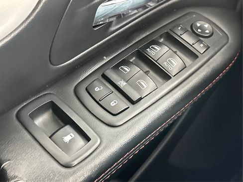 Used 2018 Dodge Grand Caravan GT FWD image 40