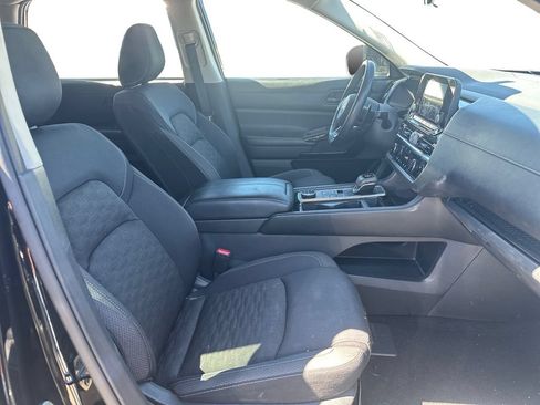 Used 2023 Nissan Pathfinder SV AWD/4WD image 5