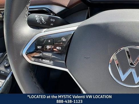 Certified 2023 Volkswagen ID.4 Pro RWD image 39