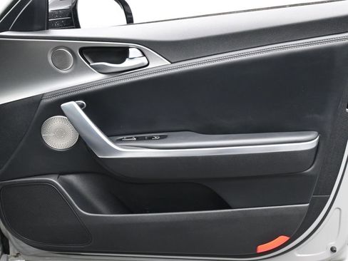 Used 2019 Kia Stinger GT2 image 25