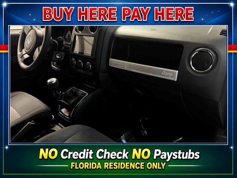 Used 2015 Jeep Compass Sport FWD image 13