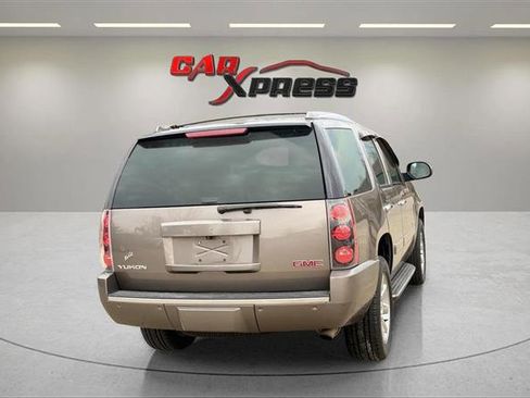Used 2013 GMC Yukon Denali image 11