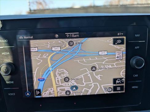 Certified 2025 Volkswagen Taos SEL image 39