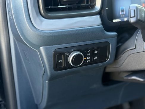 Used 2025 Ford Maverick XLT w/ XLT Luxury Package AWD/4WD image 29