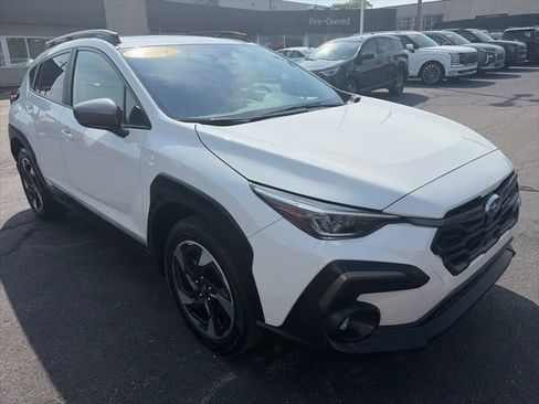 Used 2024 Subaru Crosstrek 2.5i Limited AWD/4WD image 2