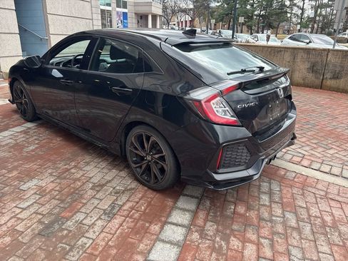 Used 2019 Honda Civic Sport image 5