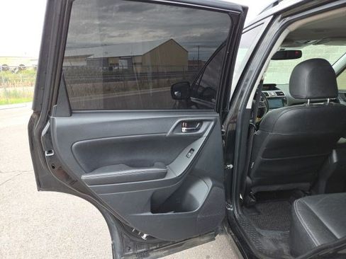Used 2016 Subaru Forester 2.5i Limited AWD/4WD image 13