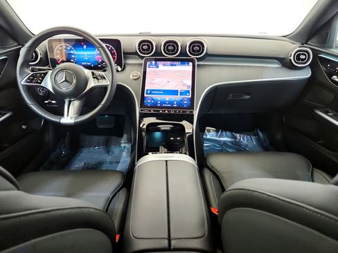 Used 2025 Mercedes-Benz C 300 Sedan image 31