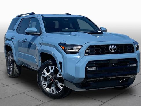 Used 2025 Toyota 4Runner TRD Sport Premium image 3