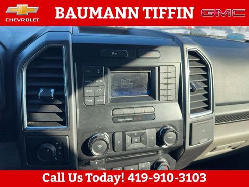 Used 2015 Ford F150 XLT image 23