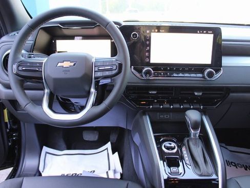 New 2024 Chevrolet Colorado LT w/ LT Convenience Package III image 20