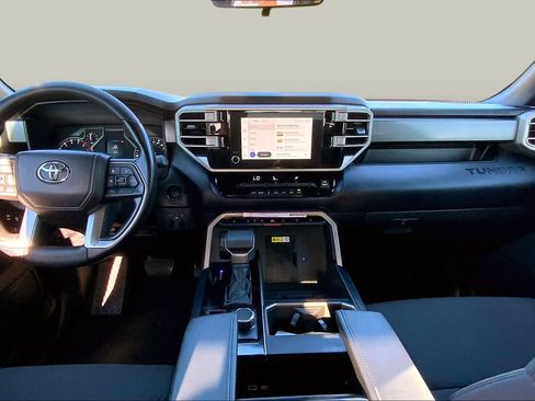 Used 2026 Toyota Tundra SR5 AWD/4WD image 15