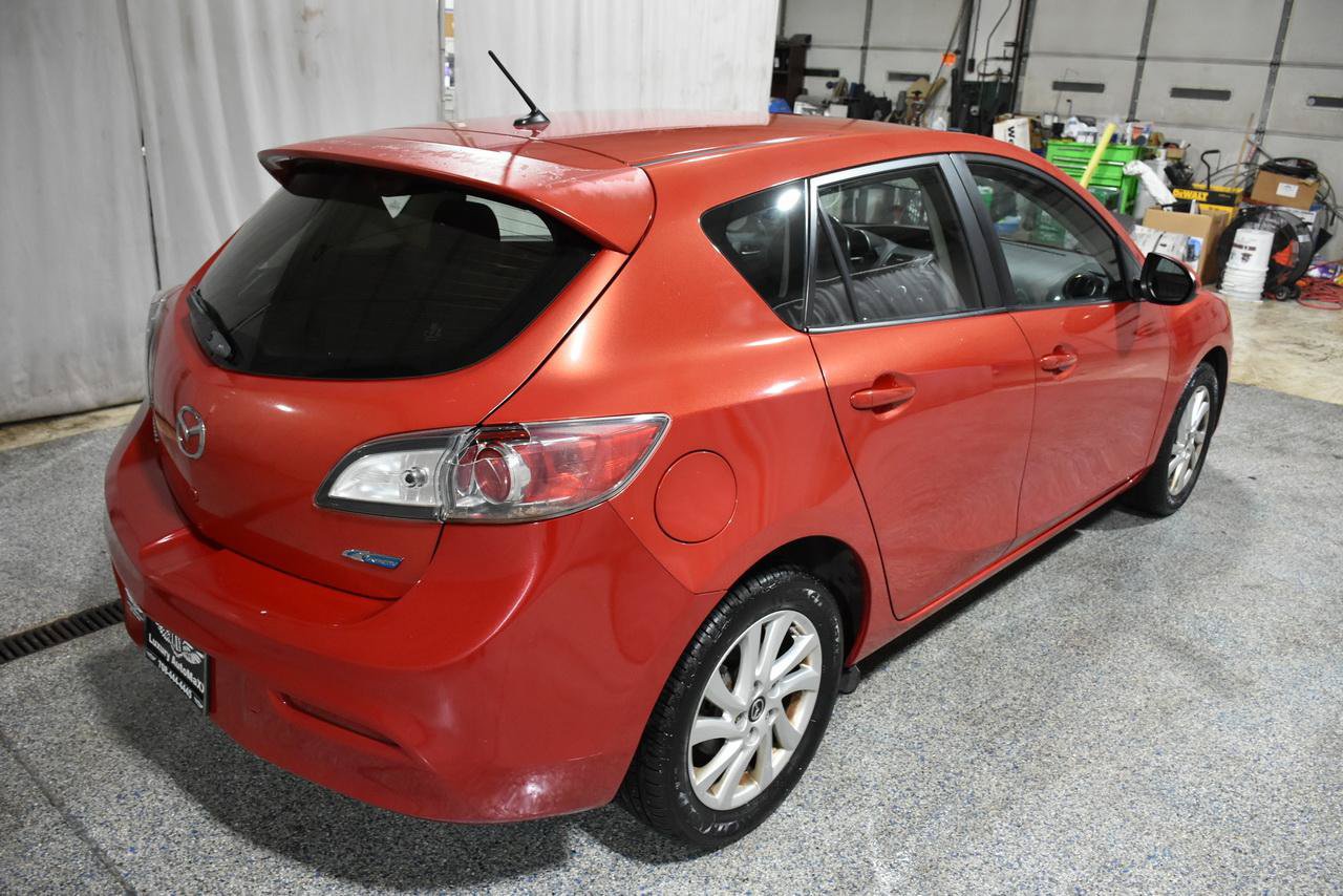 Used 2013 MAZDA MAZDA3 i Touring FWD image 25
