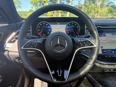 Used 2026 Mercedes-Benz E 350 4MATIC Sedan image 20