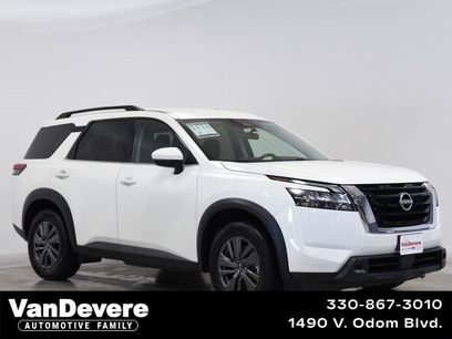 Used 2022 Nissan Pathfinder SV