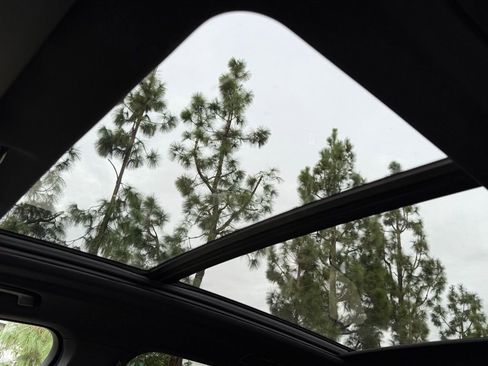 New 2026 BMW X5 xDrive50e image 21