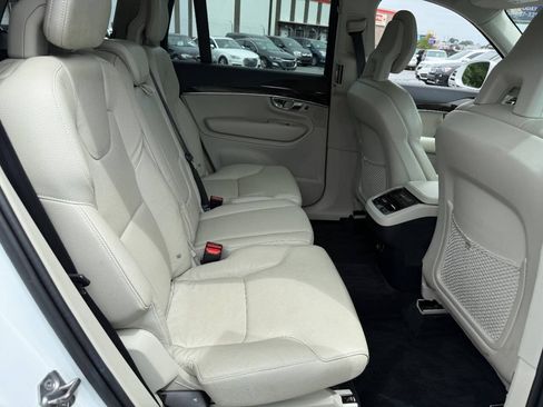Used 2016 Volvo XC90 T6 Momentum w/ Momentum Plus Package AWD/4WD image 35