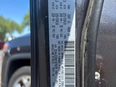 Used 2019 Jeep Compass Limited AWD/4WD image 26