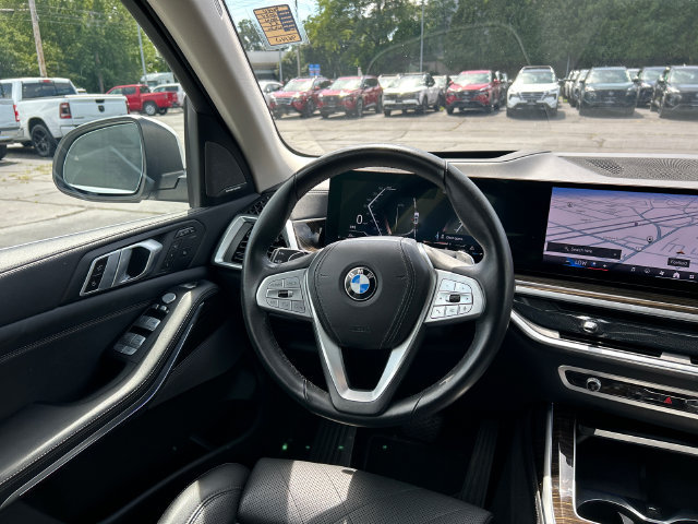 Used 2024 BMW X7 xDrive40i AWD/4WD image 26