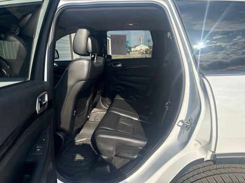 Used 2013 Jeep Grand Cherokee Altitude AWD/4WD image 4