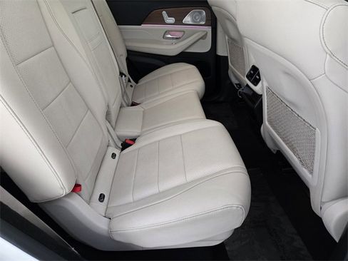Used 2023 Mercedes-Benz GLE 450 4MATIC w/ AMG Line Exterior image 17