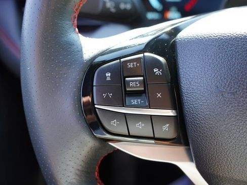 Used 2025 Ford Explorer ST-Line w/ ST-Line Street Pack AWD/4WD image 37