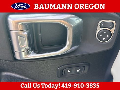 Used 2022 Jeep Gladiator Sport AWD/4WD image 19