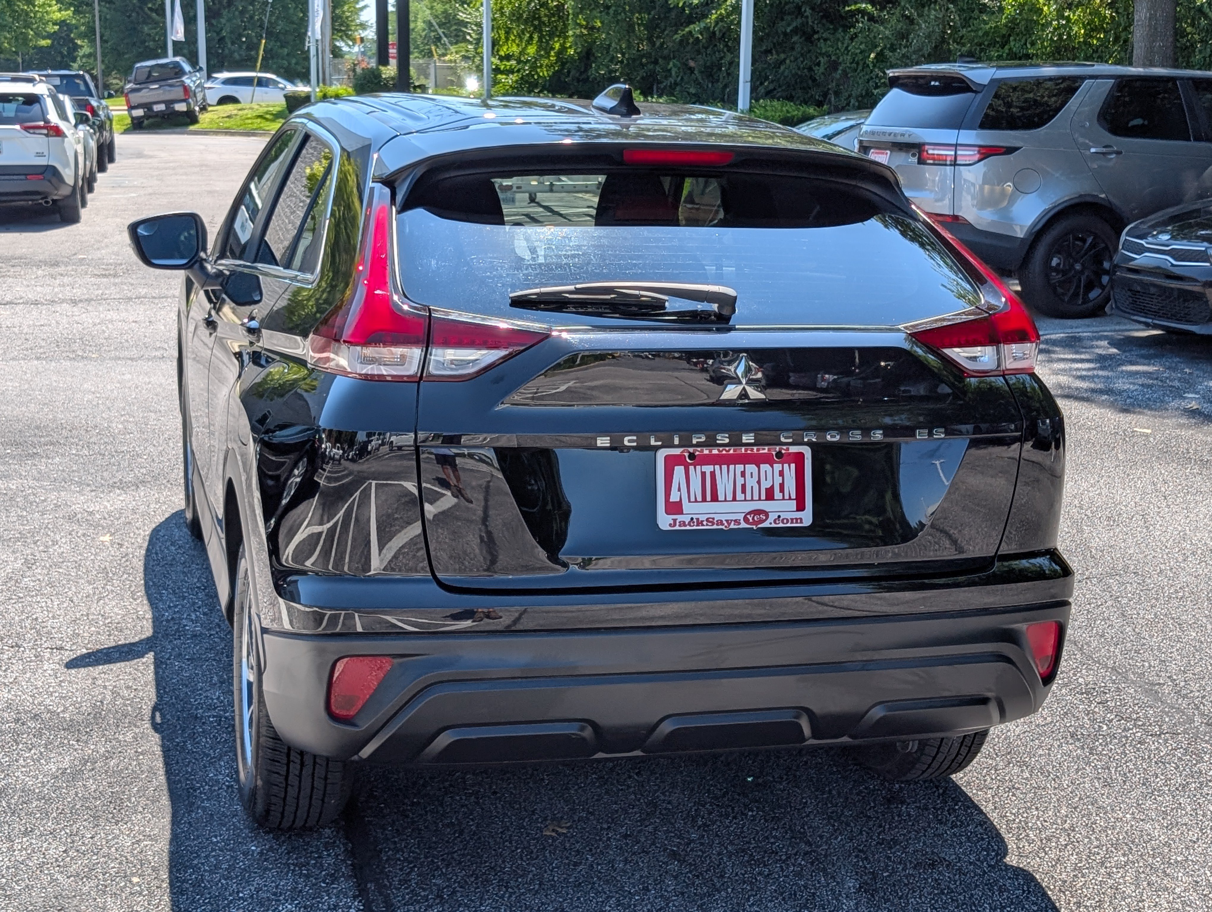 Used 2024 Mitsubishi Eclipse Cross ES AWD/4WD image 4