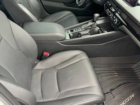 Used 2025 Honda Accord Sport image 7