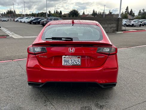 Used 2023 Honda Civic Sport image 6