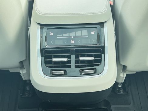 Used 2023 Volvo XC90 B6 Plus w/ Protection Package Premier image 23