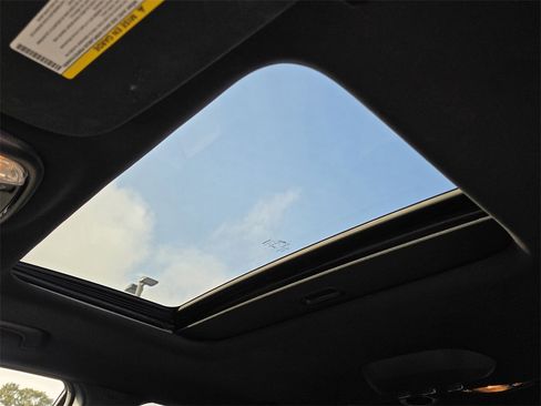 Used 2024 Dodge Durango GT image 14