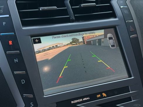 Used 2017 Lincoln MKZ Select FWD image 16