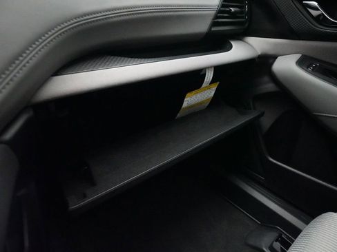 Certified 2025 Subaru Legacy Premium image 32