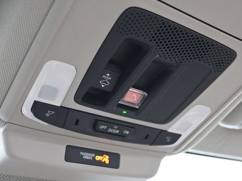 Used 2025 Honda Accord SE image 24