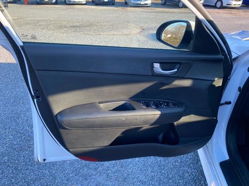 Used 2018 Kia Optima LX w/ Convenience Package image 15