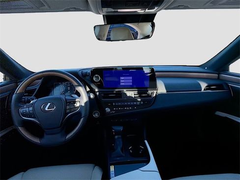 New 2025 Lexus ES 350 Ultra Luxury image 16