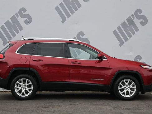Used 2015 Jeep Cherokee Latitude FWD image 4