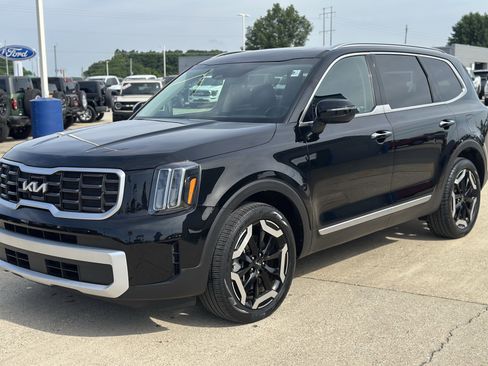 Used 2025 Kia Telluride S AWD/4WD image 5