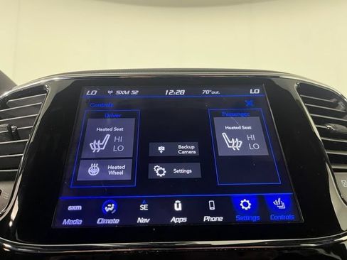 Used 2020 Jeep Grand Cherokee Limited AWD/4WD image 31