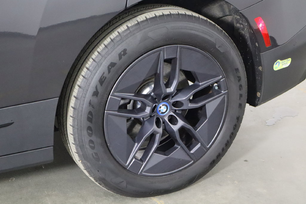 Used 2024 BMW iX xDrive50 w/ Convenience Package AWD/4WD image 45