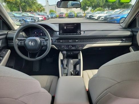 Certified 2025 Honda Accord SE image 2