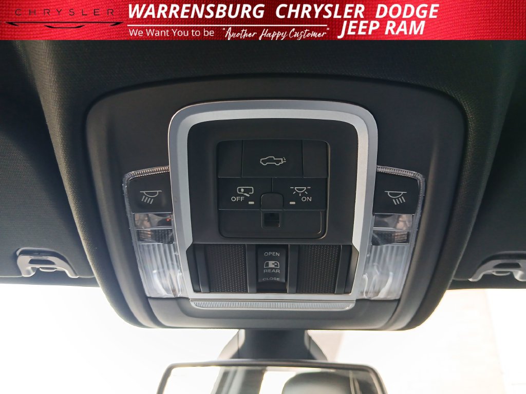 Used 2020 RAM 1500 Laramie w/ Sport Appearance Package AWD/4WD image 24