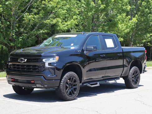 Used 2025 Chevrolet Silverado 1500 LT Trail Boss w/ Convenience Package II AWD/4WD image 5