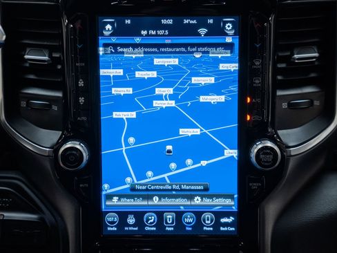 Used 2021 RAM 2500 Laramie w/ Night Edition image 32